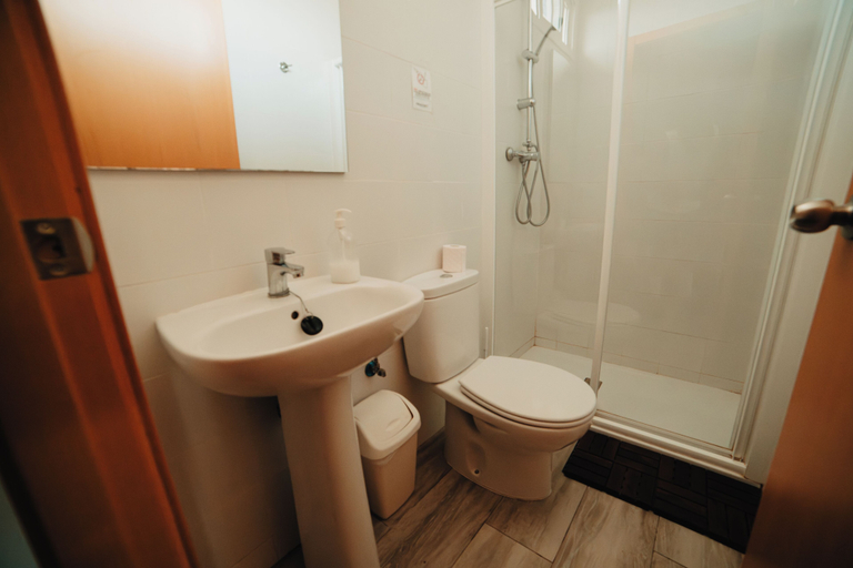 Bathroom, Albergue Multiaventura Active Andalucía, Córdoba