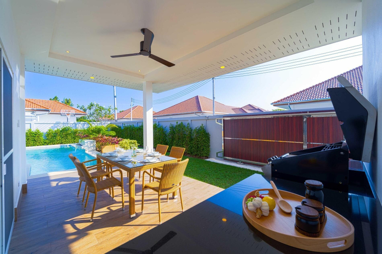 BBQ/picnic area 2, Brand-New Modern 3-Bedroom Villa MB20, Hua Hin
