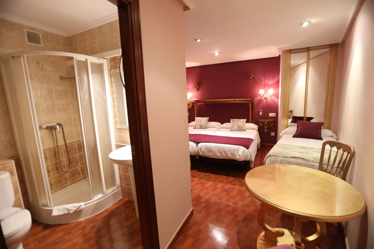 Bedroom 2, Hostal Goya Suites, Salamanca