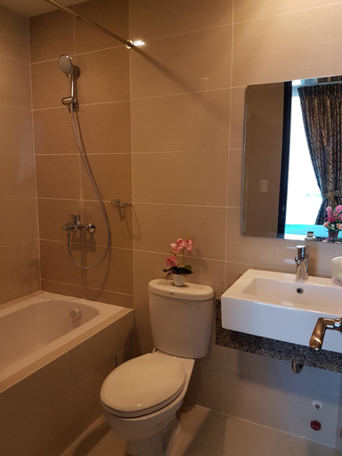 Bathroom 3, Mactan Newtown  Condoterl, Lapu-Lapu City