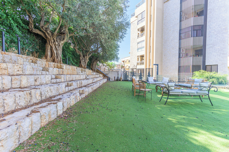 Terrace/patio 5, GlassHaus Rooftop 2-BR & Pool in Ghazir, Kasrouane