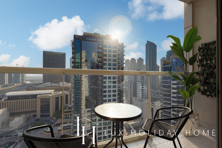 Balcony 4, LUX The Marina View Suite 3, Dubai