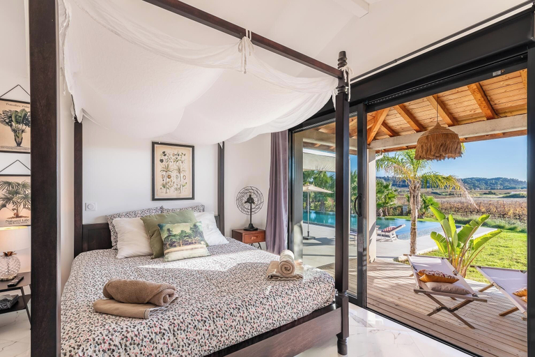 Bedroom 4, Royal Tiki Lodges, Hérault