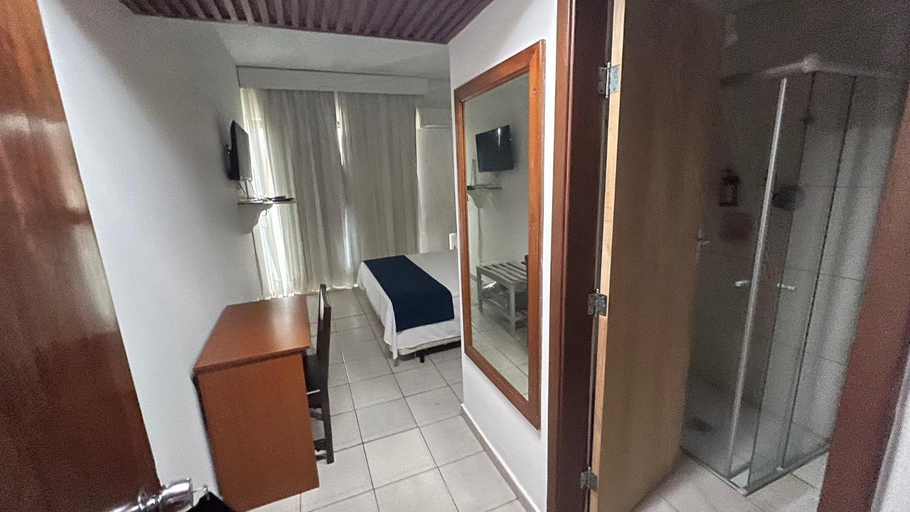 Others 5, Hotel Dourado, Alfenas