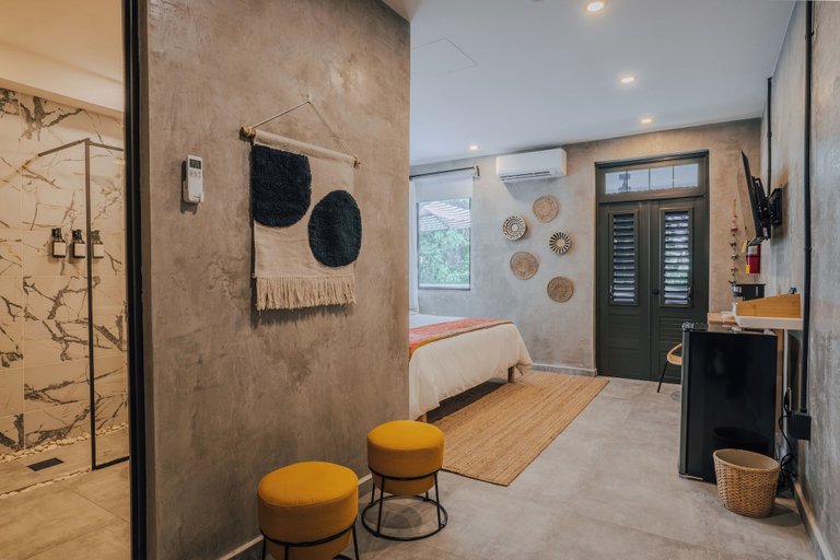 Room 3, Flor De India