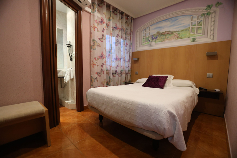 Bedroom 4, Hostal Goya Suites, Salamanca