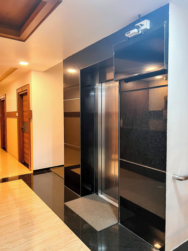 Hallway 3, Shri Amman Residency, Tiruppur