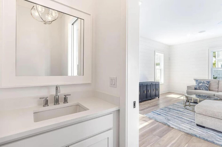 Bathroom 4, The Frangista Oasis, Walton
