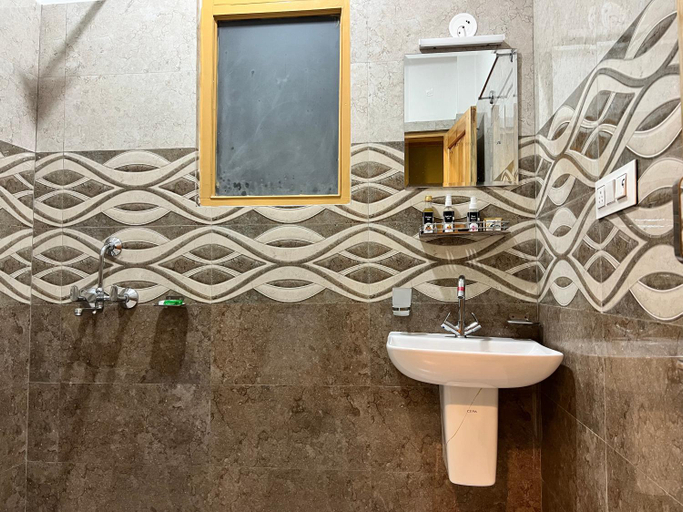 Bathroom 3, Rustic Roots , Kullu