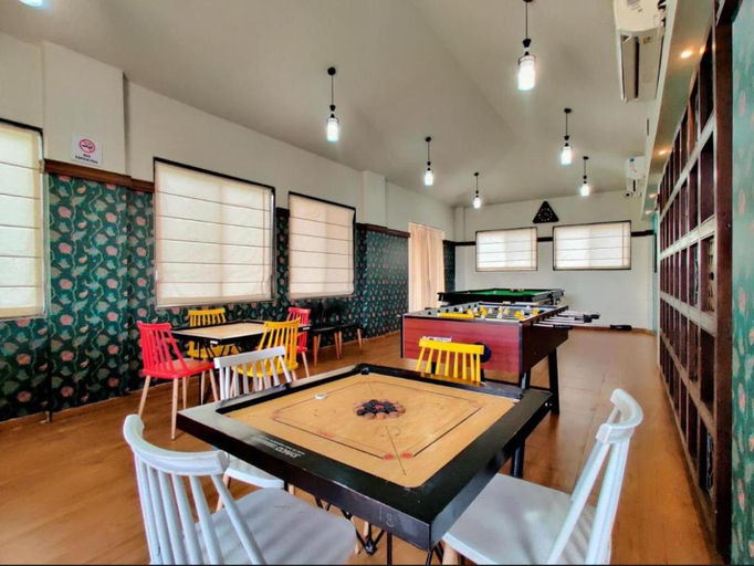 Food & Drinks, Serene 43, Karjat, Raigarh