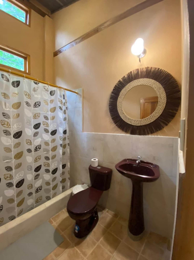 Bathroom 5, HOSTAL ROSA MISTICA, Santa Elena