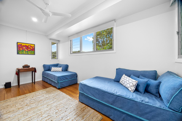 Separate living room 5, Quiet Ninderry Cottage With Peaceful Rural Outlook, Maroochy