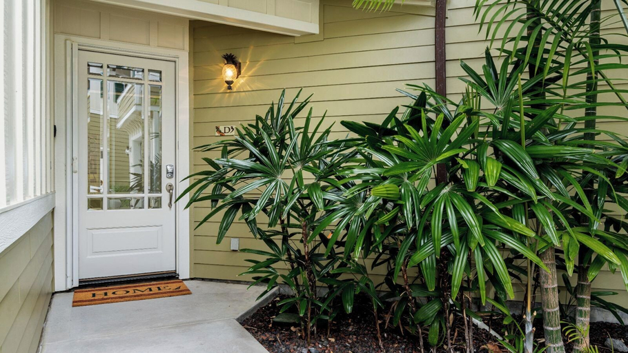 Exterior detail, Updated Townhome Ocean View Private BBQ & Lanai - Vrkcv, Hawaii