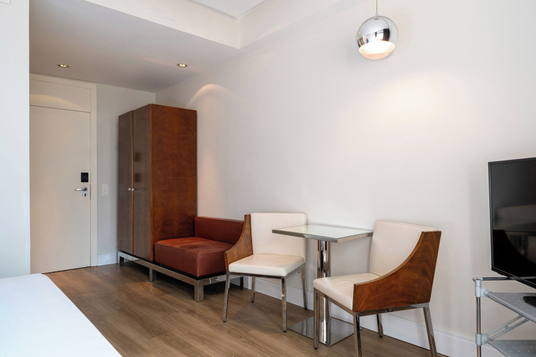 Others 4, Hotel Palma Avenidas, Baleares