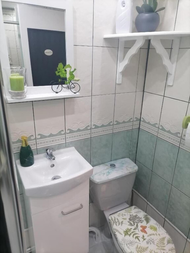 Bathroom 5, Chez Fabiola et Alain, Ardennes