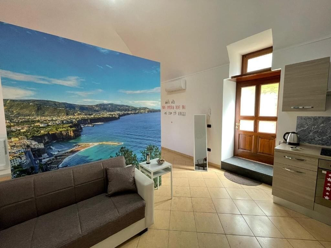 Living area 5, Sweet Sun, Napoli