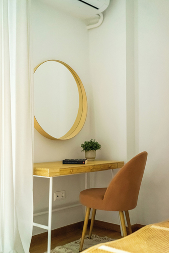 Room 5, Attica Skyline Living, Attica