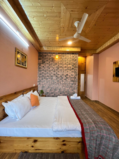 Bedroom 2, Rustic Roots , Kullu