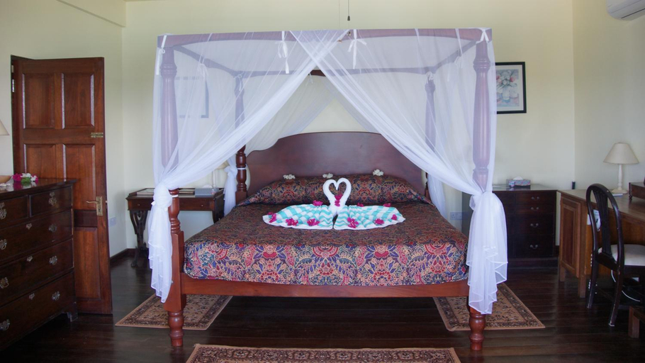 Bedroom 2, Petite Anse Hotel