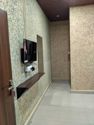 Room 4, Vishnu Inn, Rewa