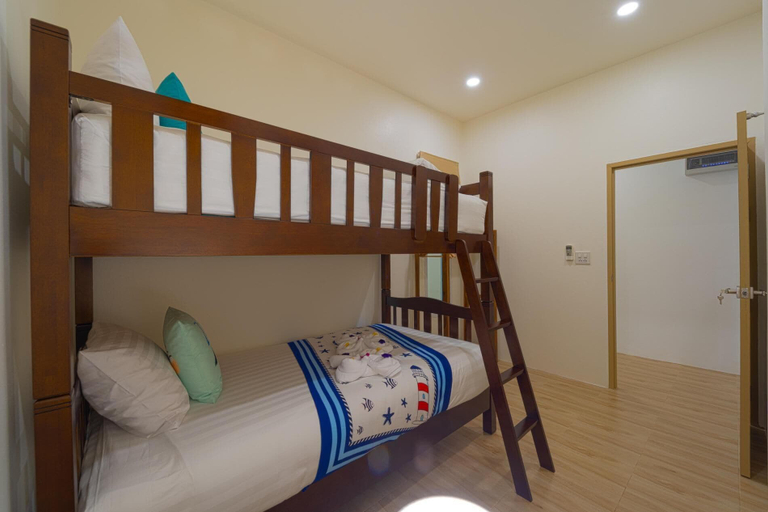 Room 5, 3 Bedroom Villa in Good Location CH88, Hua Hin