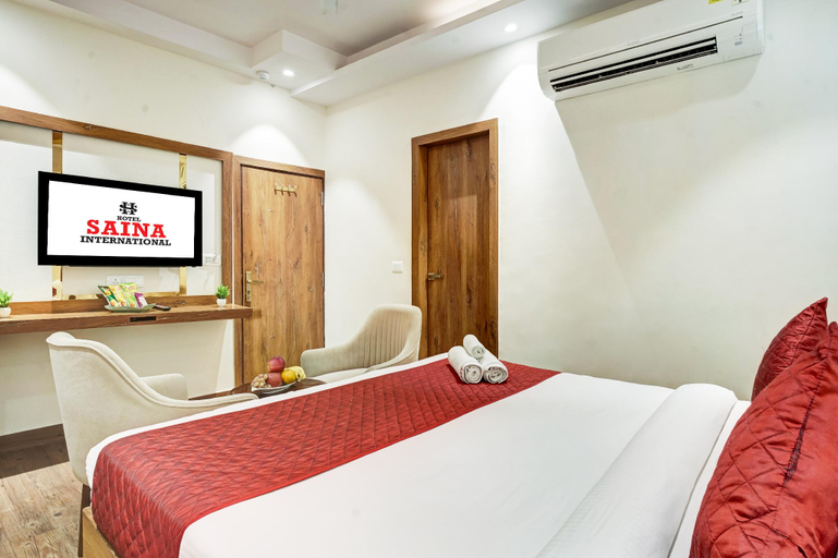 Bedroom 2, Hotel Saina International - Near Connaught Place, Delhi