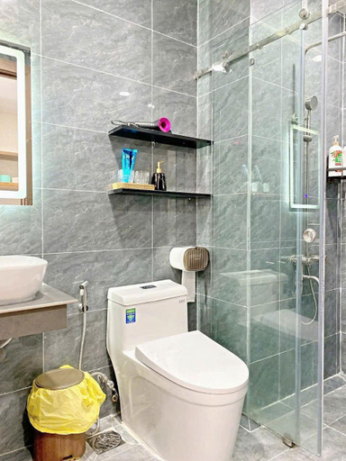 Bathroom 4, RiverGate Residences - Near Bui Vien Street, Ho Chi Minh City