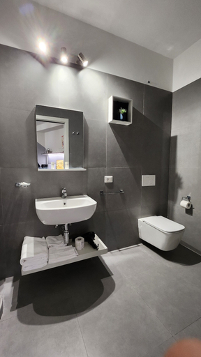 Bathroom 3, Etna Suite Design Apartments, Catania