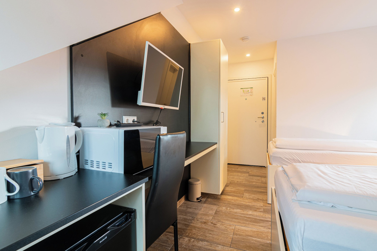 Room 3, Nine Rooms Pension, Karlsruhe