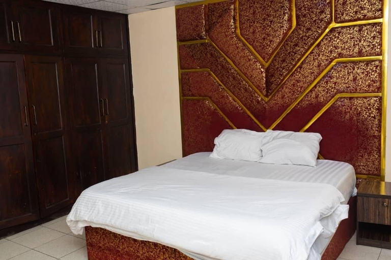 Wardrobe 4, PROMISE HOTELS HOMES AND APARTMENT, Shomolu