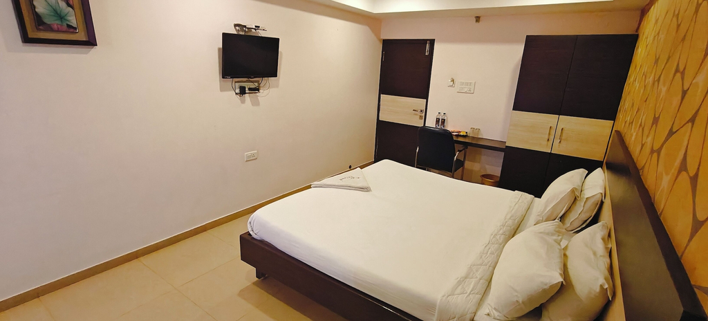 Room 4, RR Grand Inn, Coimbatore