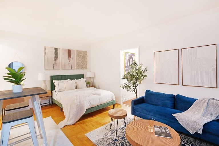 Living area 2, 105 Park Studios, New York