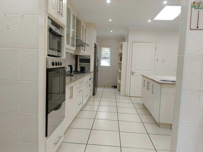 Private kitchen 3, Pioneer Guest House, eThekwini