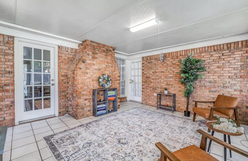 Interior 5, Crimson Creek Stayhouse, Shelby