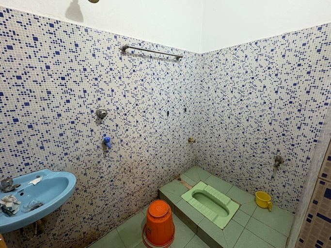 Bathroom 4, Hotel Durga Villa Lodge Puri, Puri
