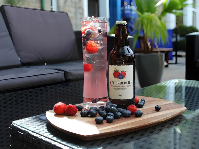 Food & Drinks 5, Victoria Park Hotel, Edinburgh