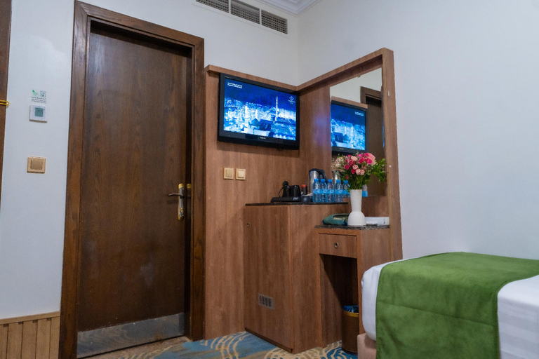 Bedroom 2, Hayah Plaza Hotel, Al Madinah Al Munawwarah