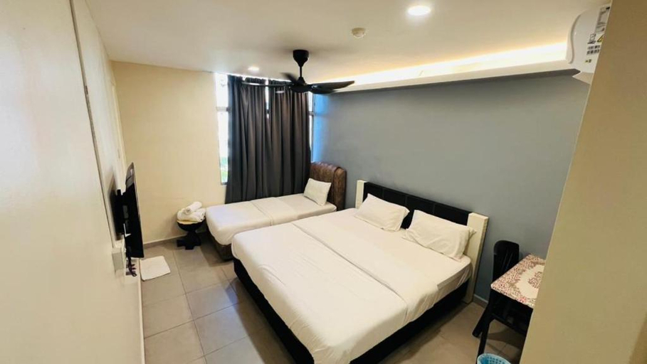 Aman Inn Hotel Room Type - Triple Room