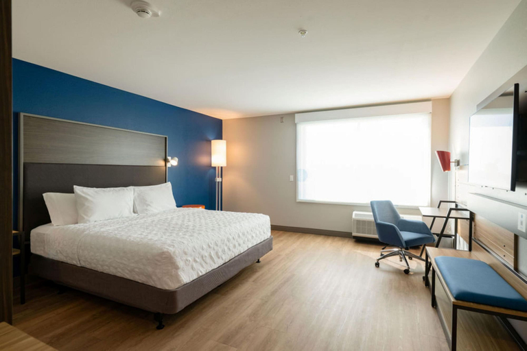 Bedroom 3, Tru By Hilton Grimes Des Moines, Polk