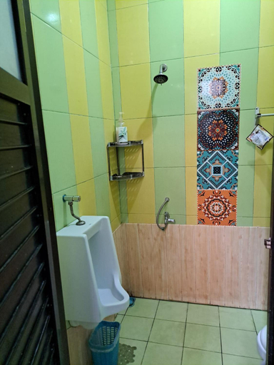 Bathroom 3, Mocca Guest House, Banyuwangi