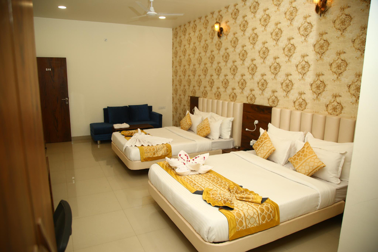 Bedroom, Hotel Manas Plus, East Nimar