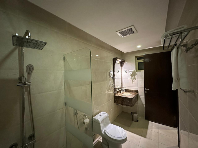 Bathroom 4, Rona Al Khobar Hotel, Al Khobar