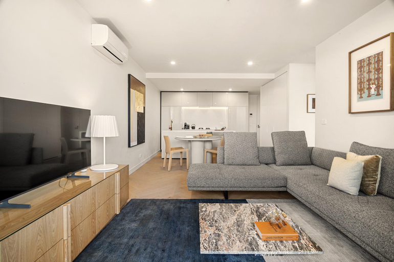 Separate living room 4, Bright 2-Bed Apartment in Fitzroy’s Heart, Melbourne