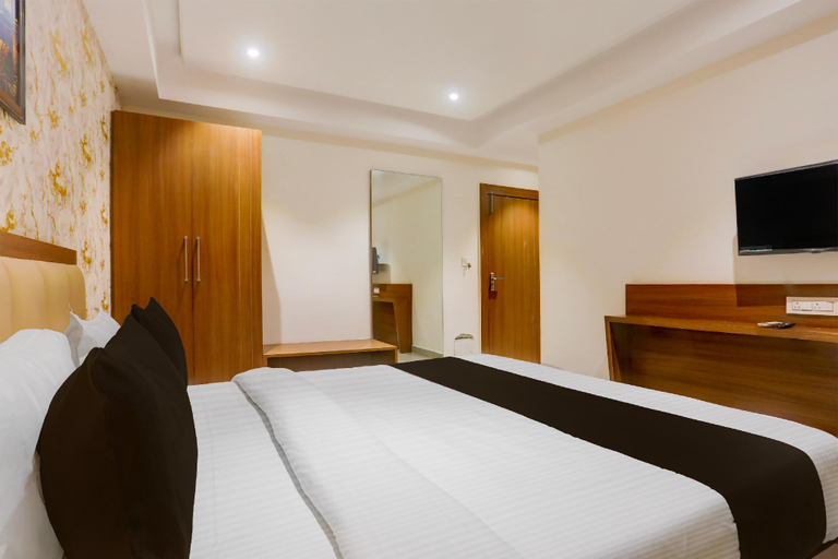 Bedroom 2, Super Townhouse Oak Sevoke Road Siliguri, Jalpaiguri