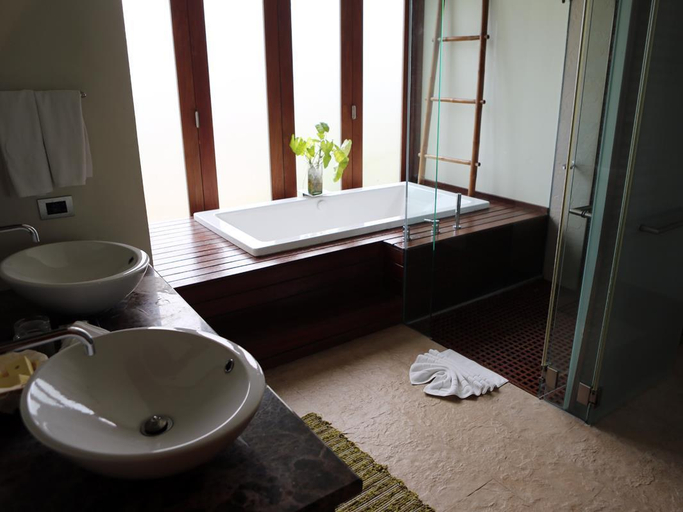 Bathroom 3, Baan Chom Tawan Villa, Ko Samui