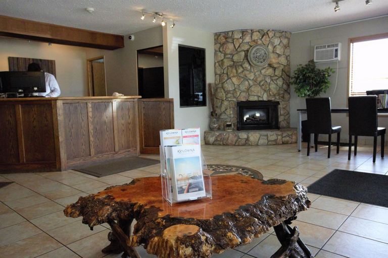 Public Area 3, Dilworth Inn, Central Okanagan