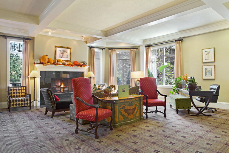 Public Area 2, Plaza Inn & Suites at Ashland Creek, Jackson