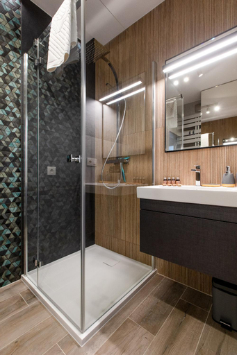 Bathroom 4, Blue Sun Hevenia, Gryfice
