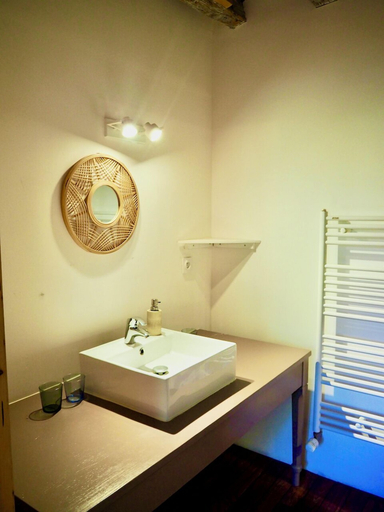Bathroom 5, La Colonie d'Antan, Ain