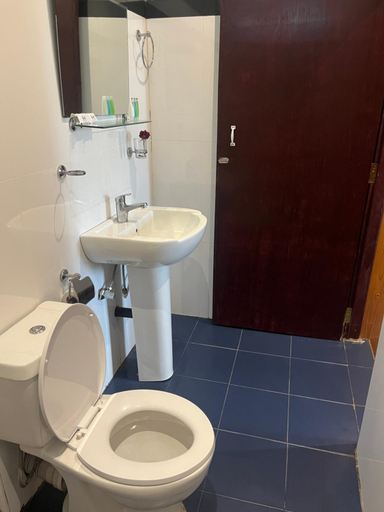Bathroom 3, The Natures Nuwaraeliya, Nuwara Eliya